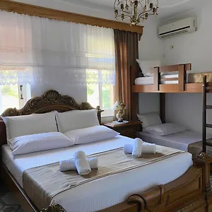 Apartment Yuri, Gjirokastër